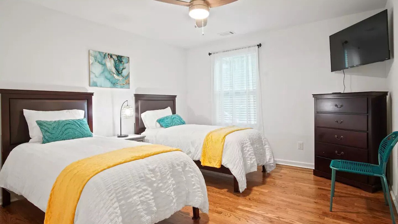 Photo of Bedroom in Candler-McAfee