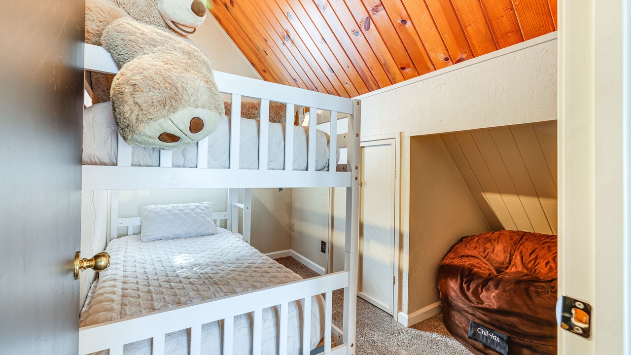 Photo of Bedroom in Forest Meadows