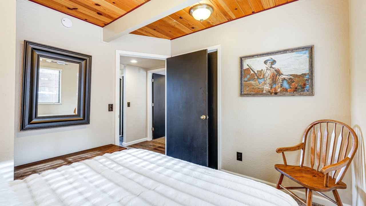 Photo of Bedroom in Forest Meadows