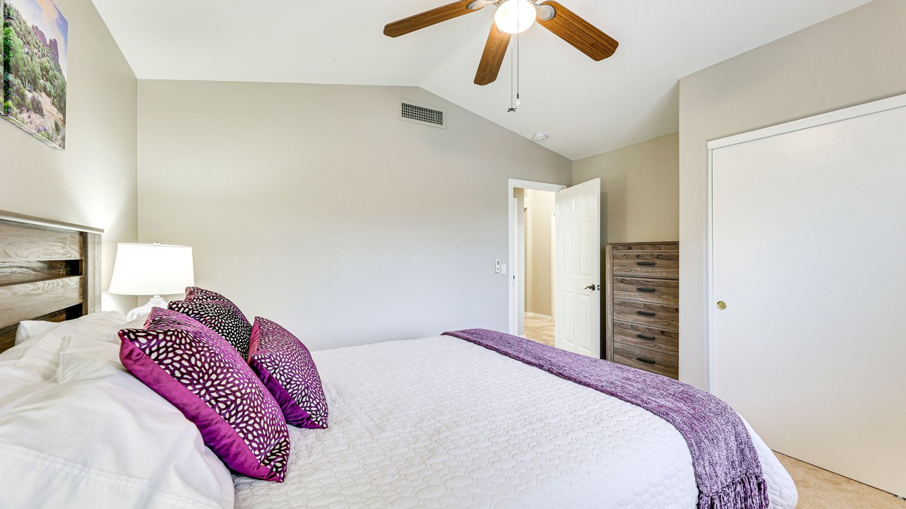 Photo of Bedroom in Gold Canyon