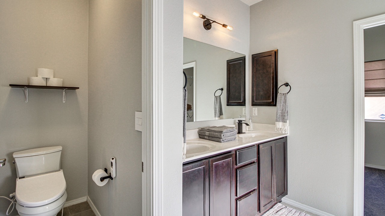 Photo of Bathroom in Mesa Del Sol Innovation Park