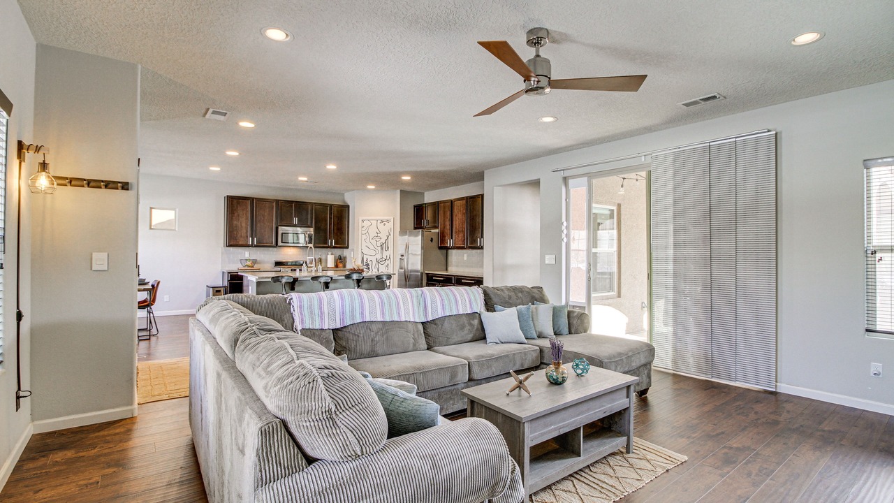 Photo of Livingroom in Mesa Del Sol Innovation Park