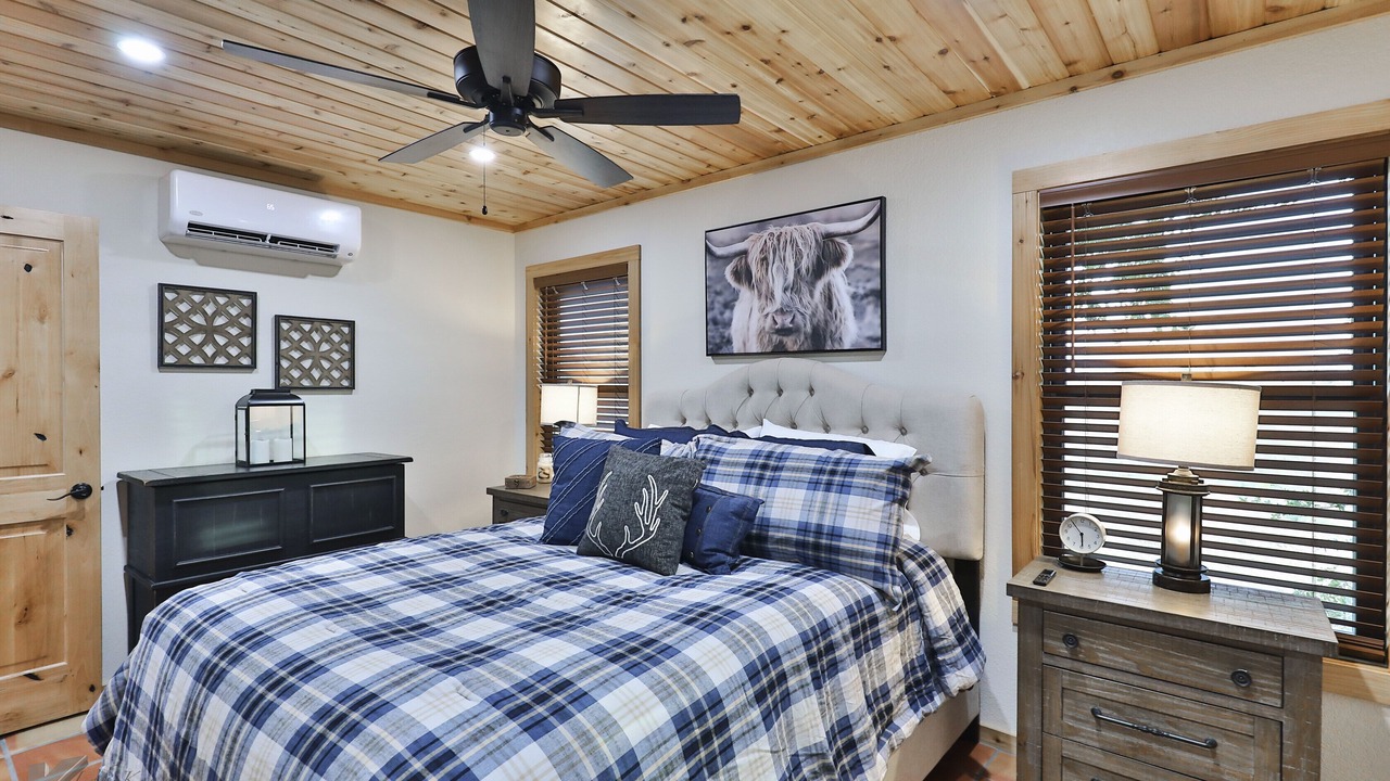Photo of Bedroom in Baird