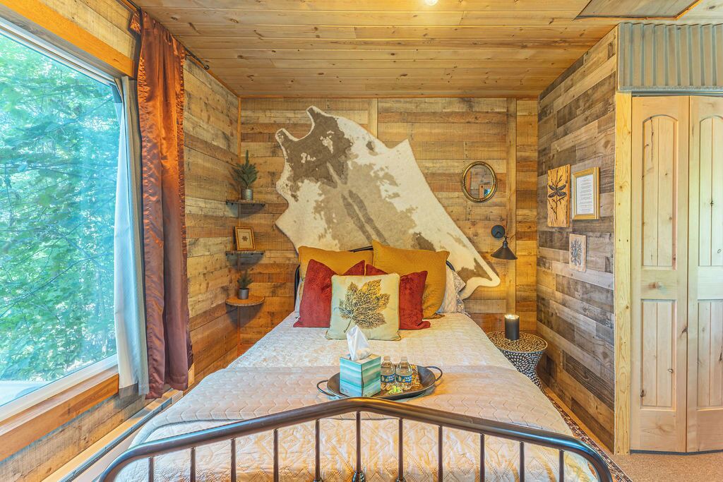 Photo of Bedroom in De Soto