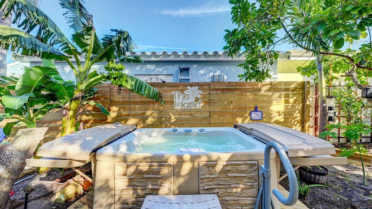Photo of Outdoor in Deerfield Beach