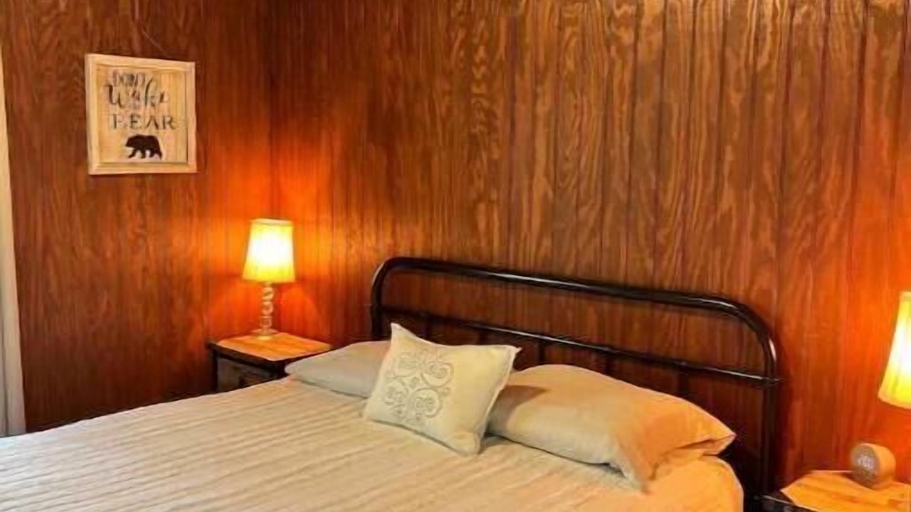 Photo of Bedroom in Pickens