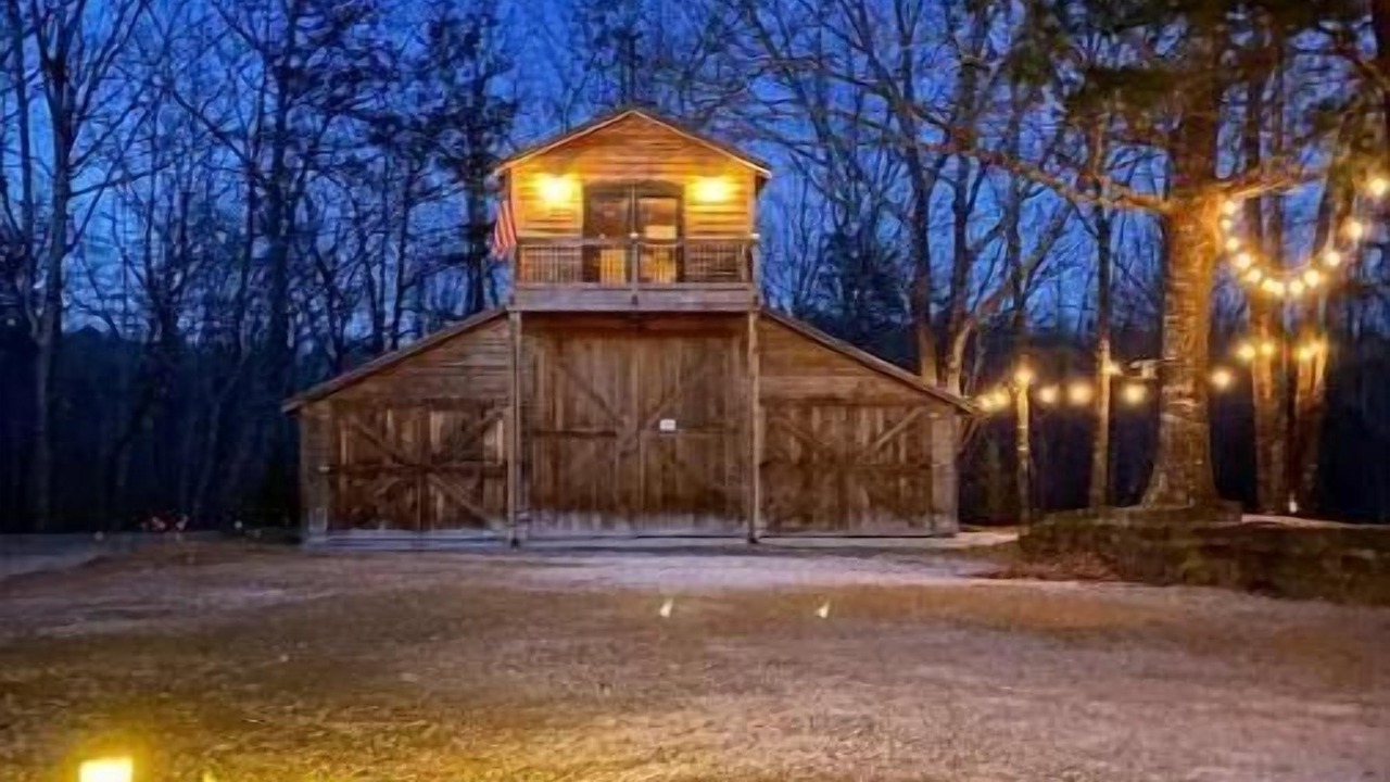 Photo of Outdoor in Pickens