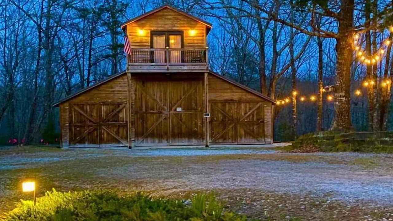 Photo of Outdoor in Pickens