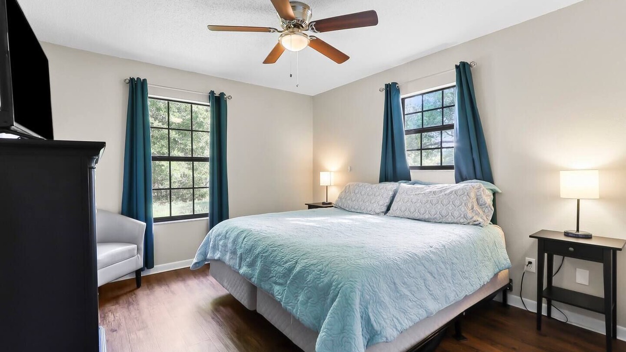Photo of Bedroom in Riverview