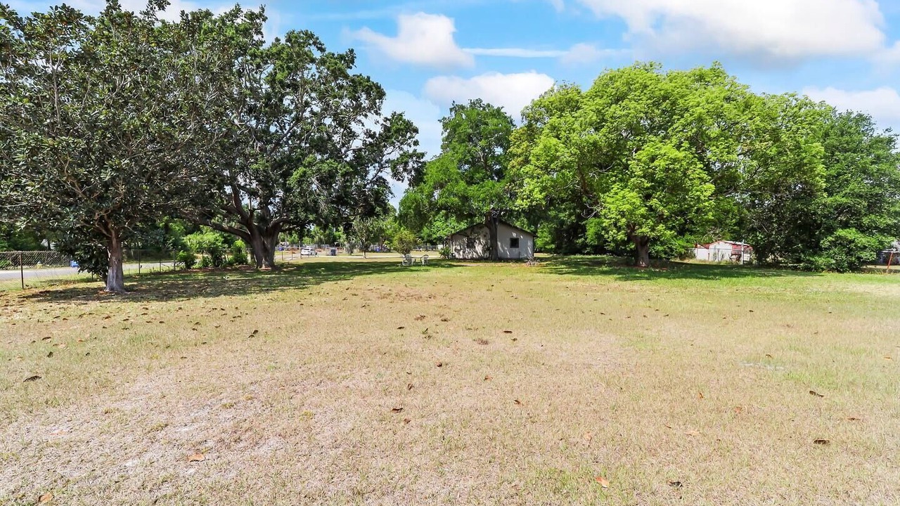 Photo of Outdoor in Riverview