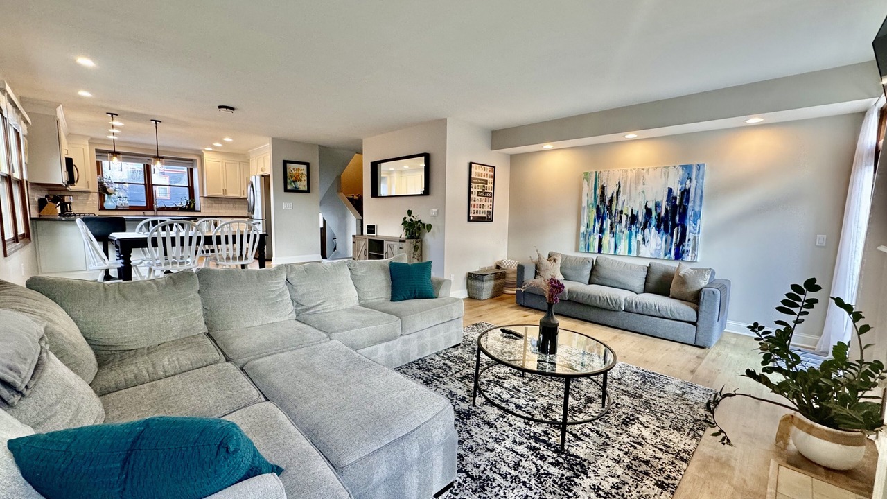 Photo of Livingroom in Victorian Village