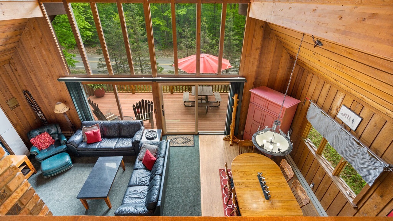 Photo of Livingroom in Bellaire
