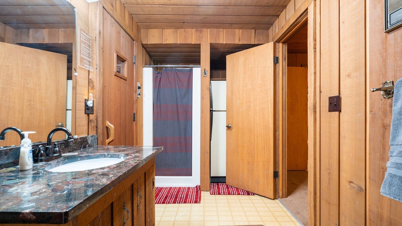 Photo of Bathroom in Bellaire