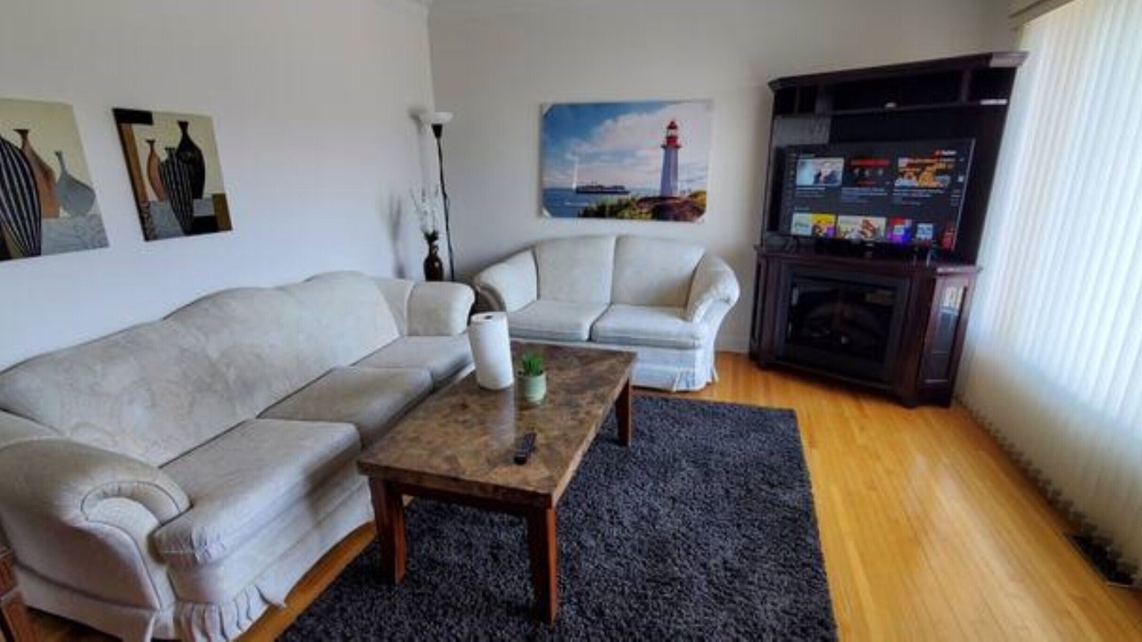 Photo of Livingroom in Gonor Station