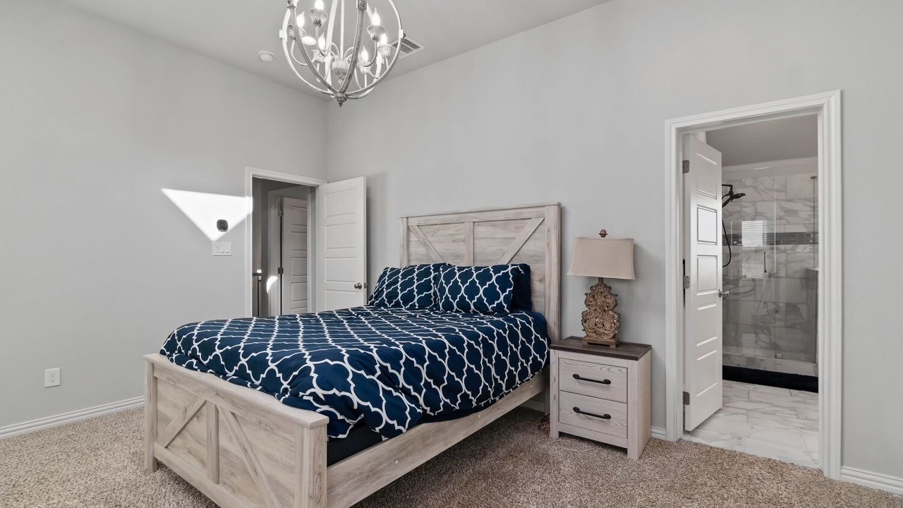 Photo of Bedroom in Cross Roads