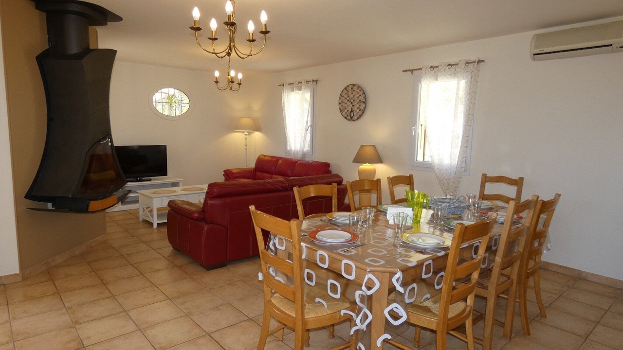 Photo of Livingroom in Saint-Paul-Trois-Chateaux