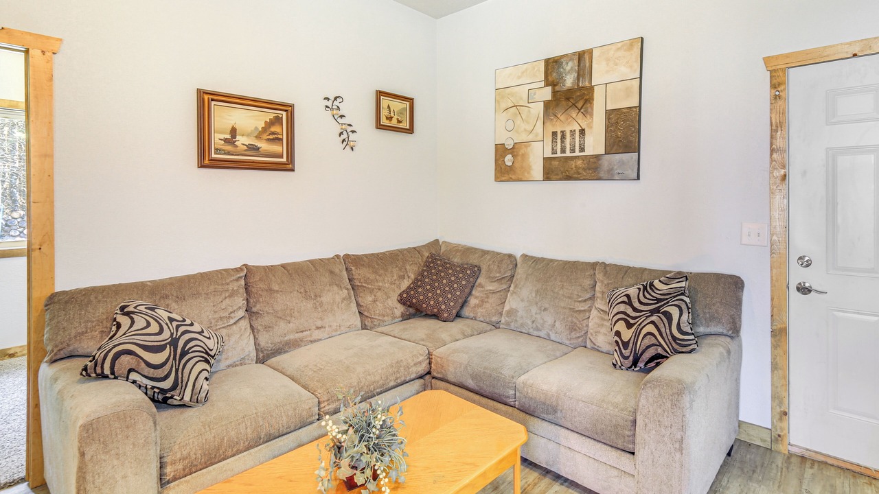 Photo of Livingroom in Townsend