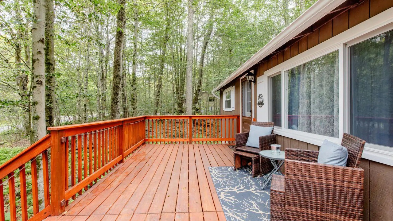 Photo of Patio Balcony in Pocono Lake