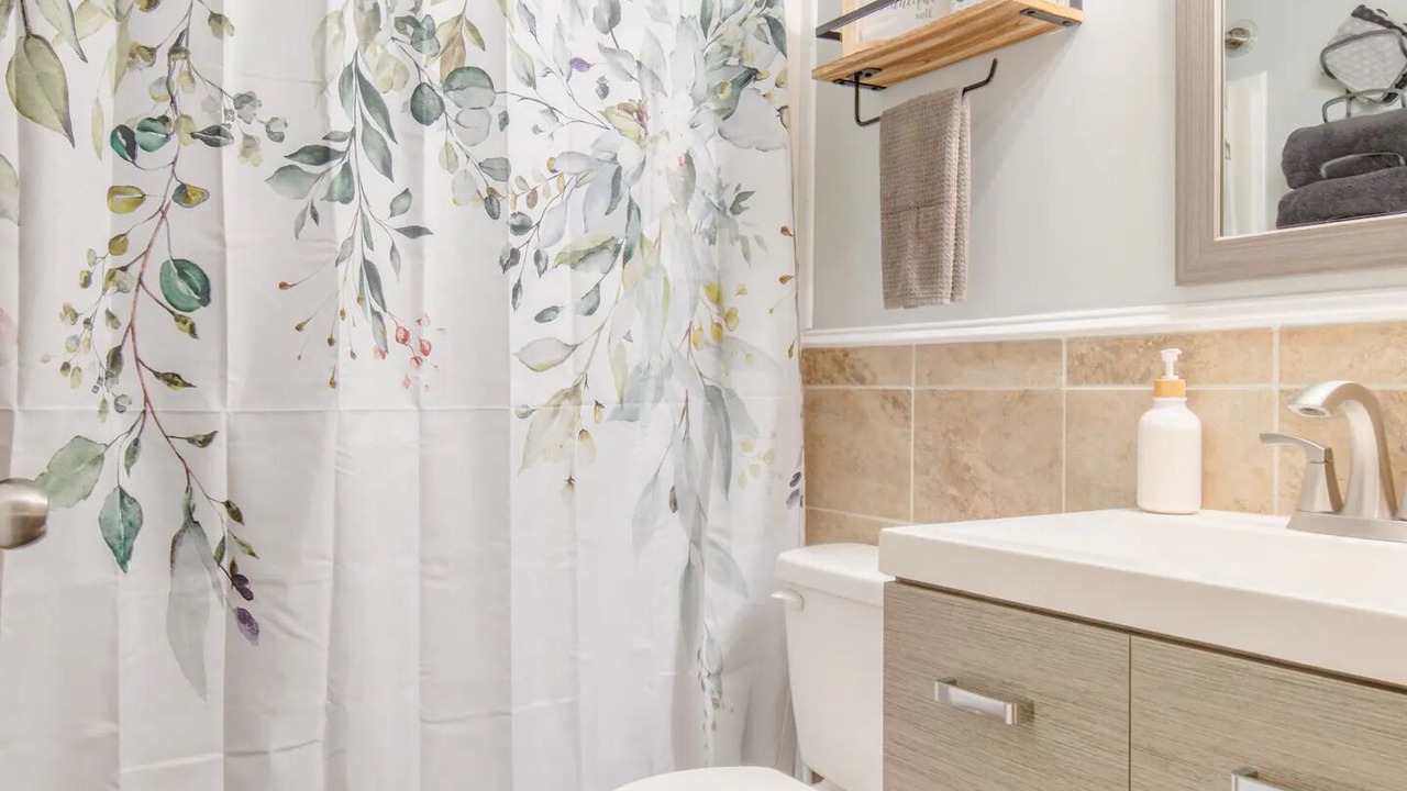 Photo of Bathroom in Pocono Lake