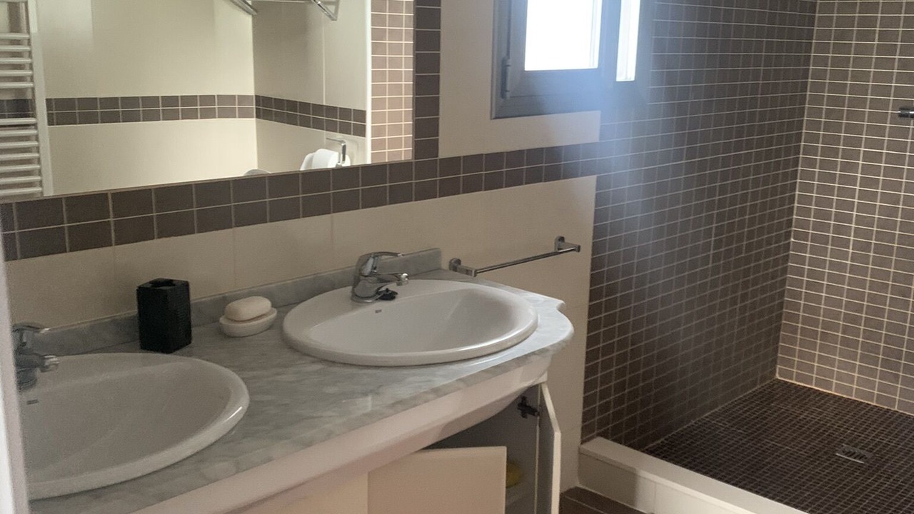 Photo of Bathroom in Pego