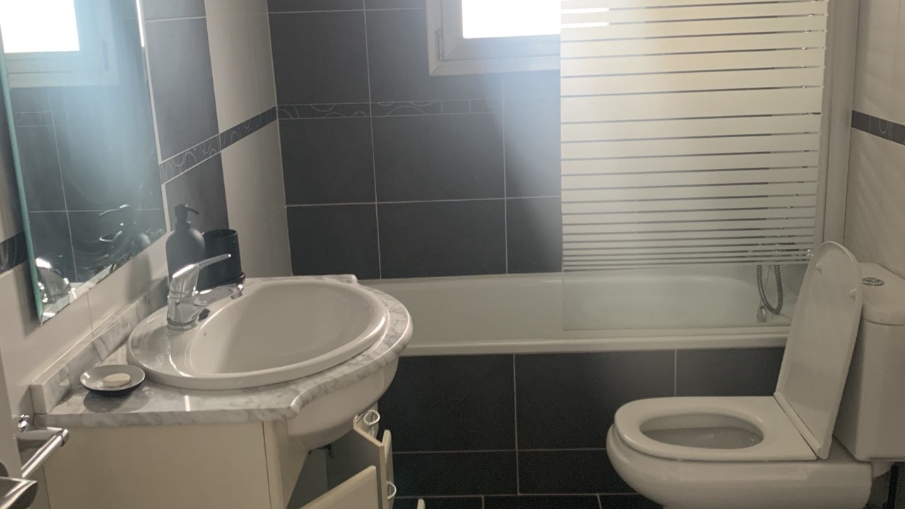 Photo of Bathroom in Pego