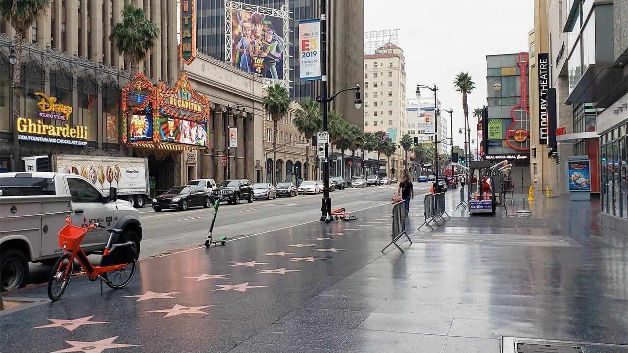 Photo of Others in Miracle Mile