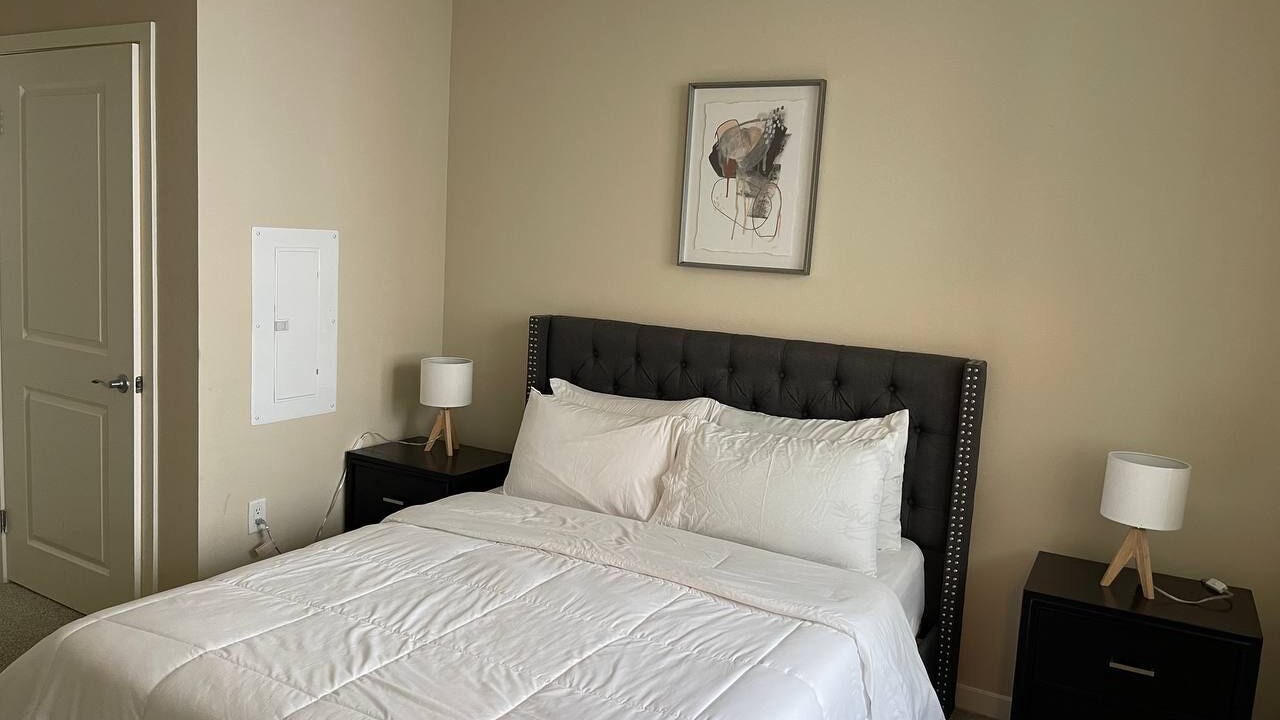 Photo of Bedroom in Miracle Mile