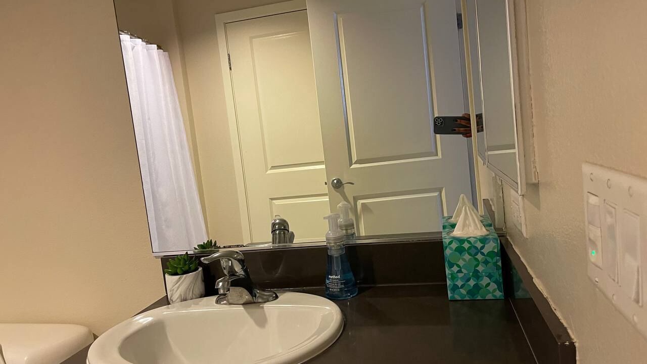 Photo of Bathroom in Miracle Mile