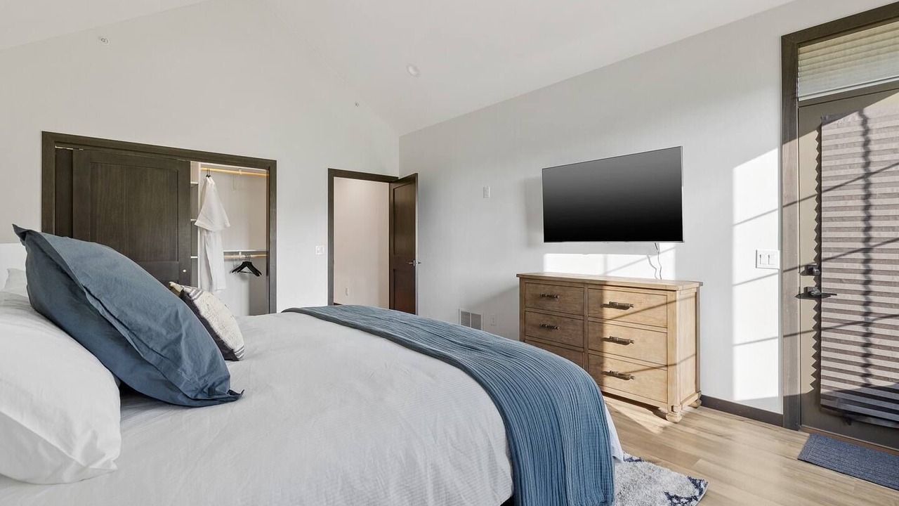 Photo of Bedroom in Sturgis