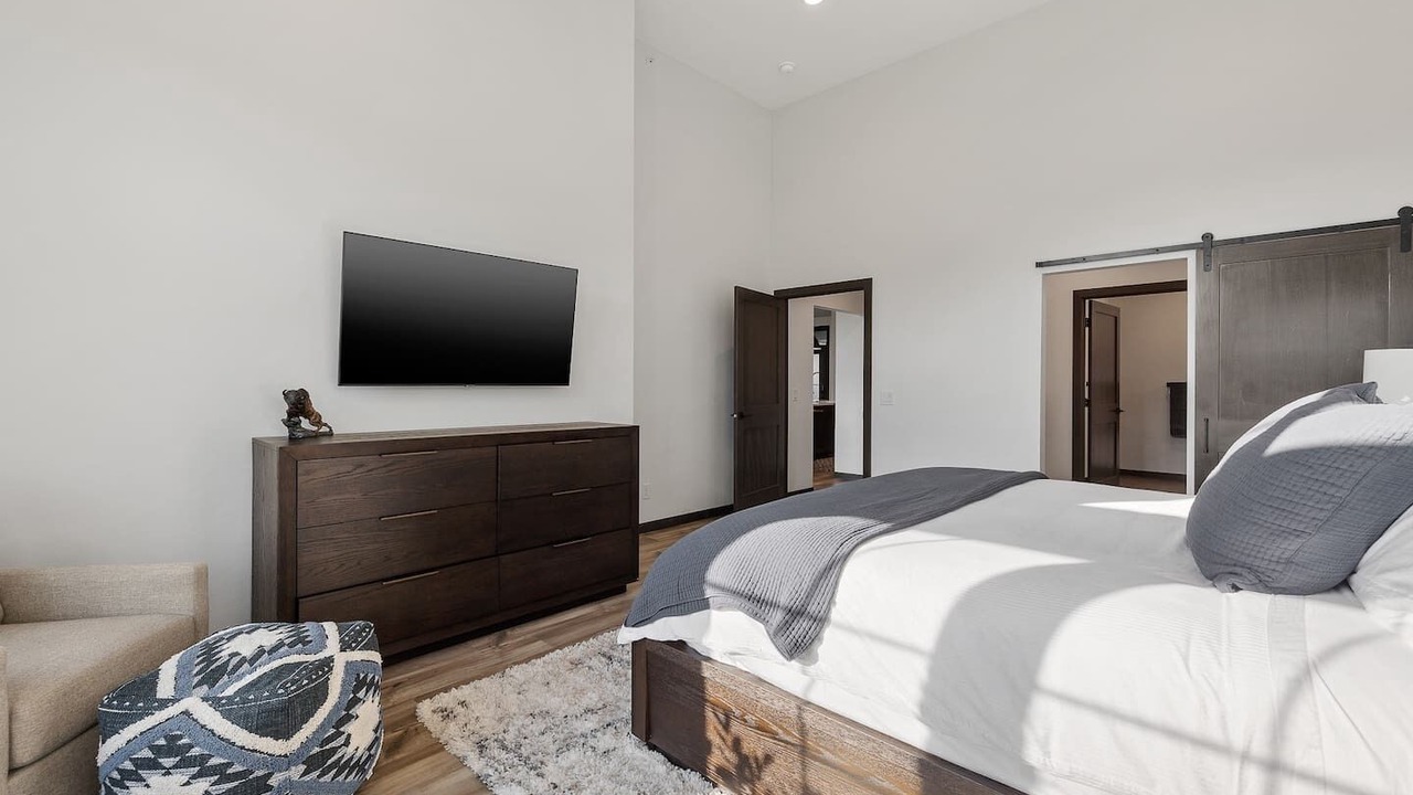 Photo of Bedroom in Sturgis