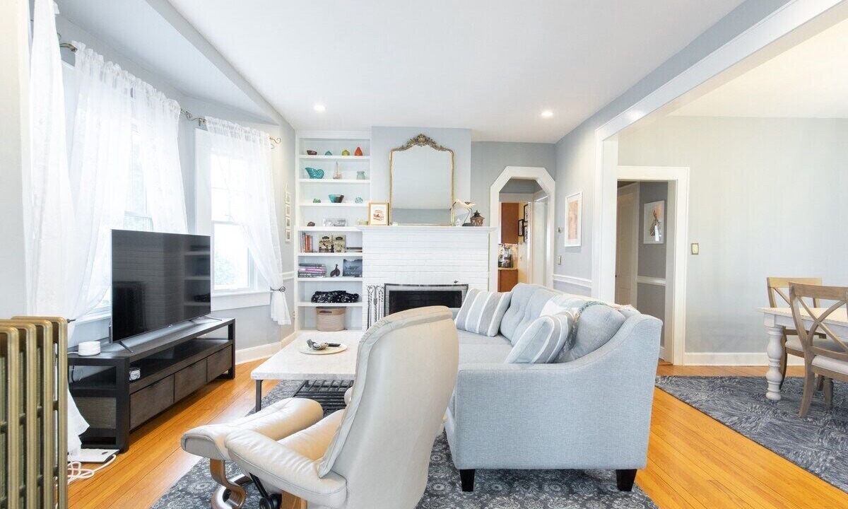 Photo of Livingroom in Belmar