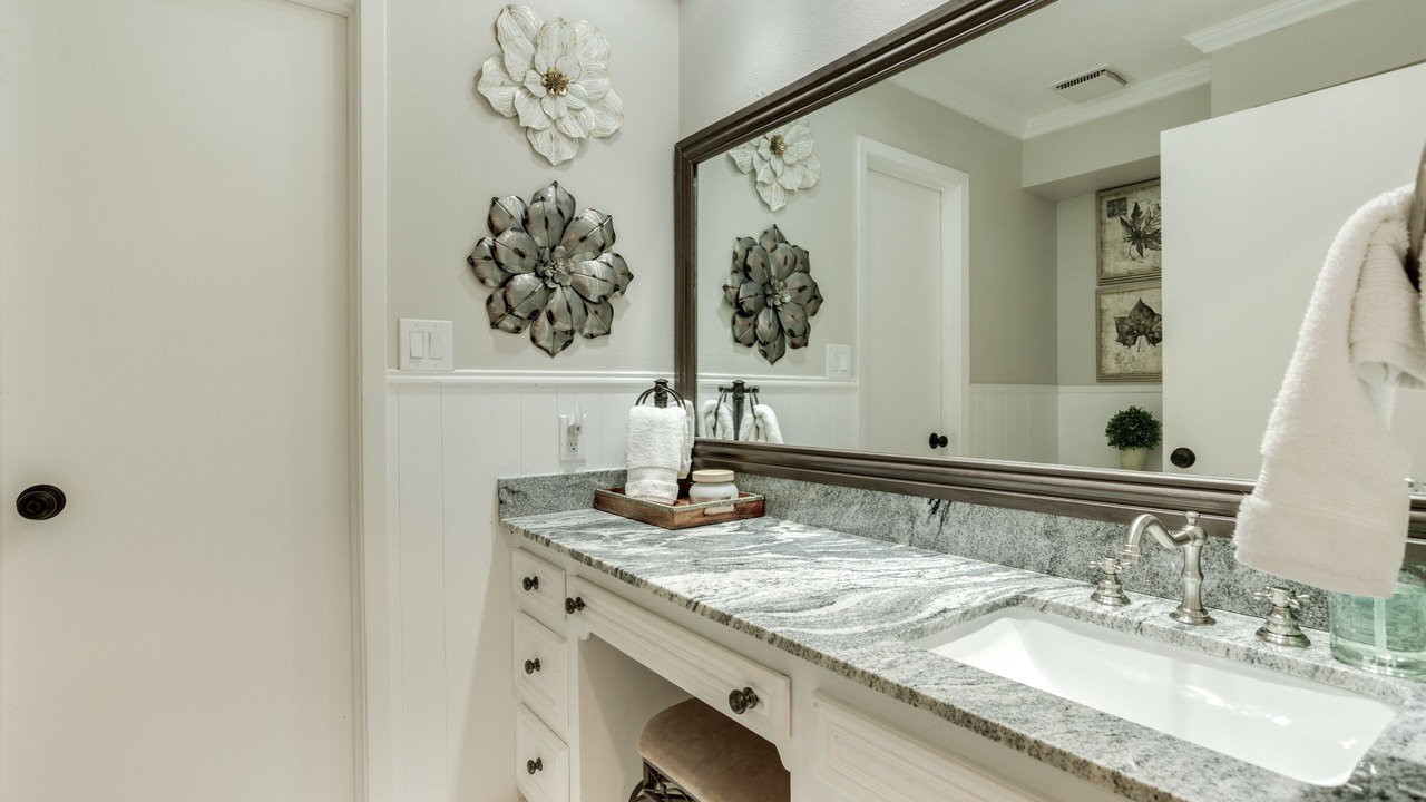 Photo of Bathroom in Gober