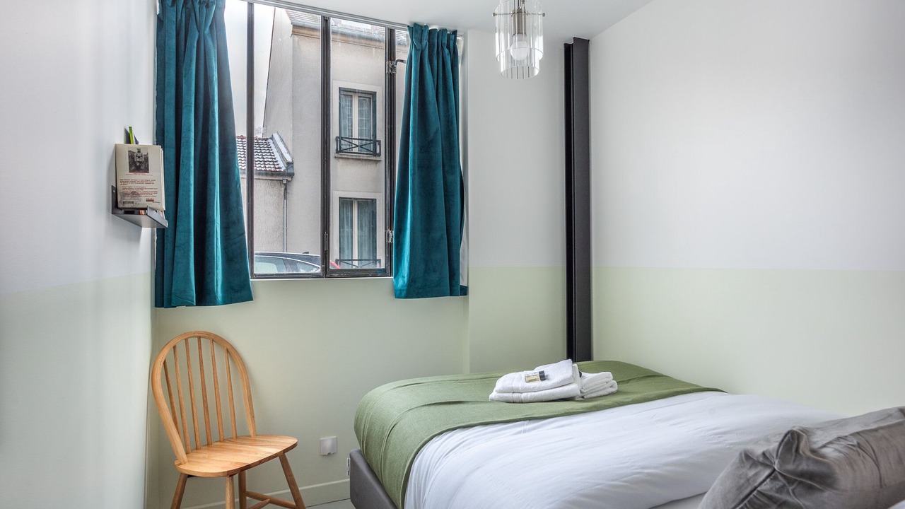 Photo of Bedroom in Arcueil