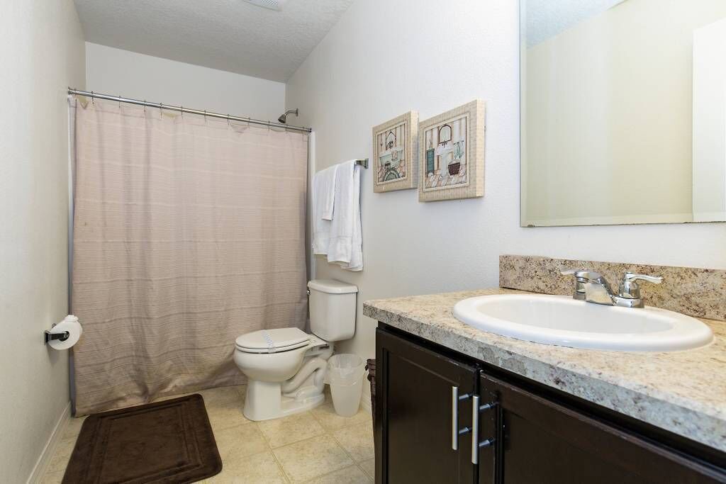Photo of Bathroom in Crystal Cove