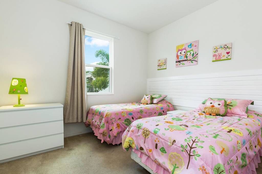 Photo of Bedroom in Crystal Cove