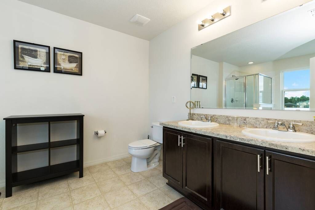Photo of Bathroom in Crystal Cove