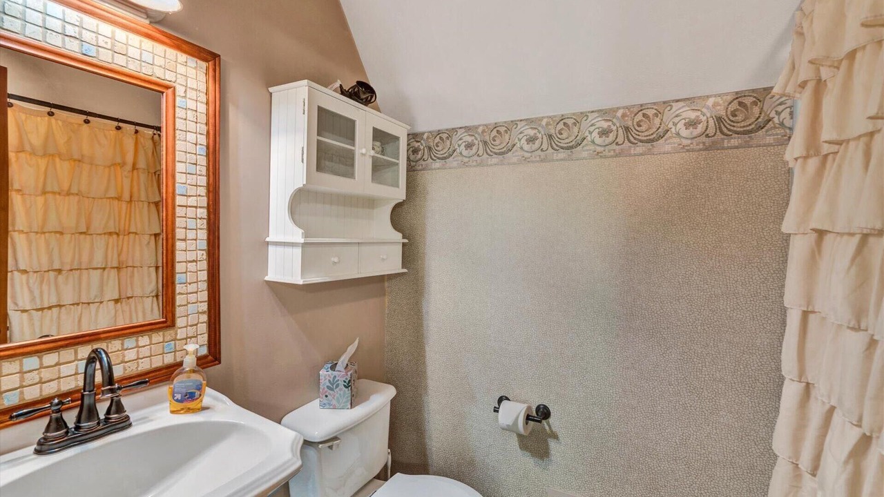 Photo of Bathroom in Goodview