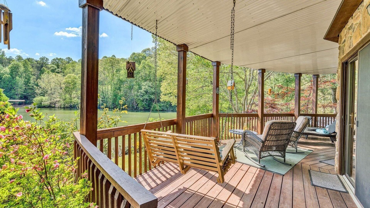 Photo of Patio Balcony in Goodview