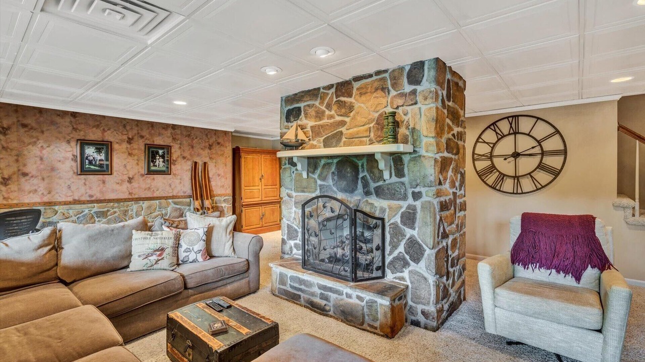 Photo of Livingroom in Goodview