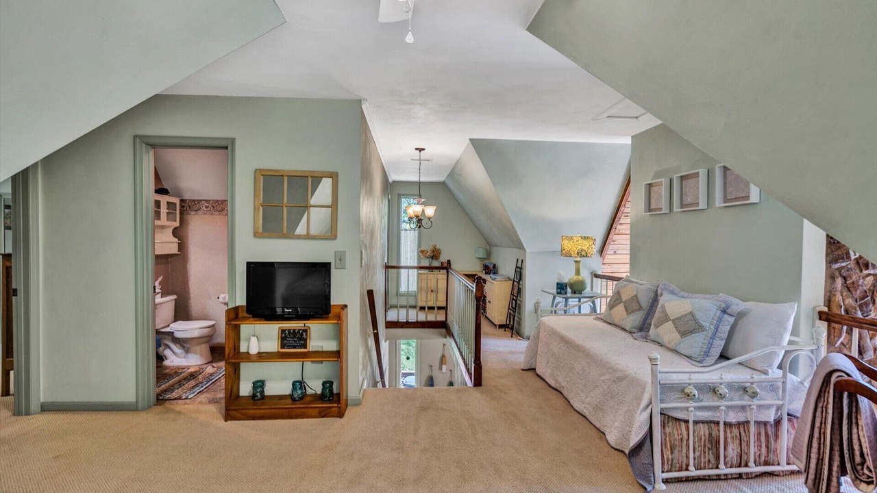 Photo of Bedroom in Goodview