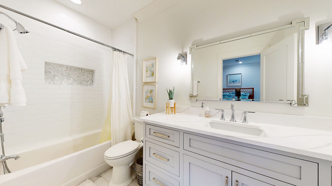 Photo of Bathroom in Sea Island