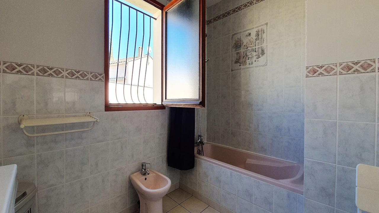 Photo of Bathroom in Saint-Genies-de-Fontedit