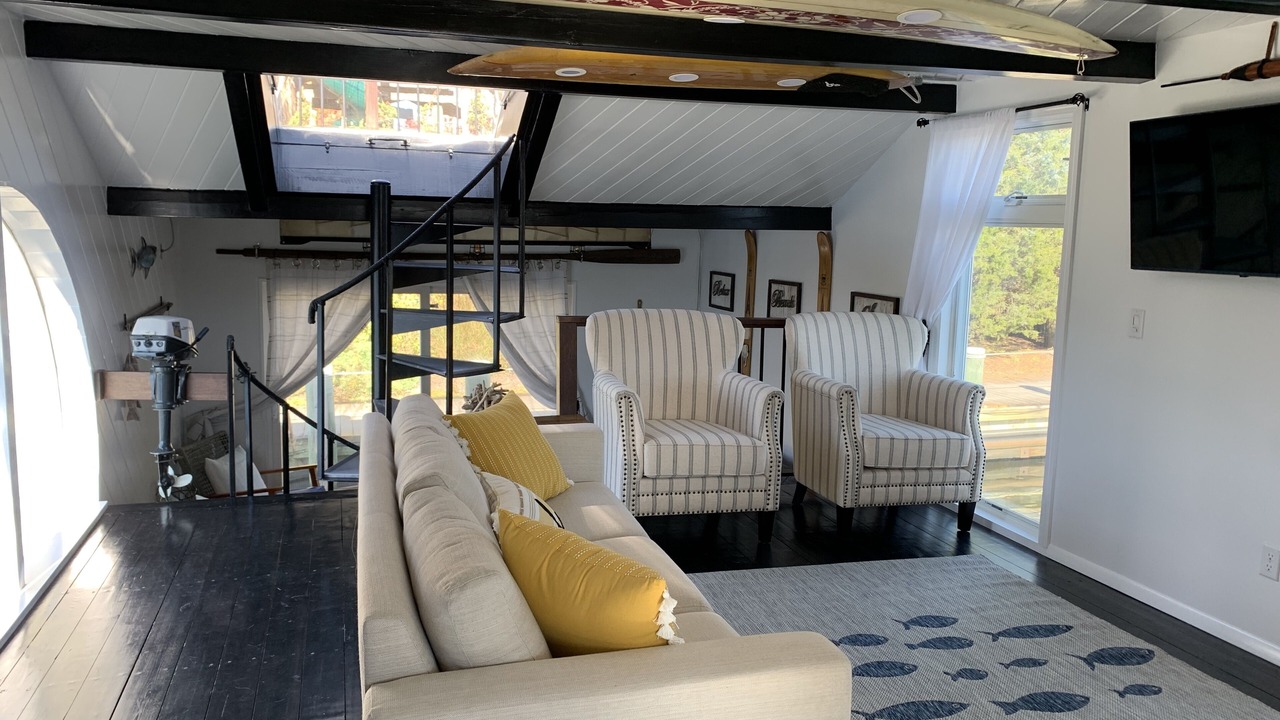 Photo of Livingroom in Riverhead