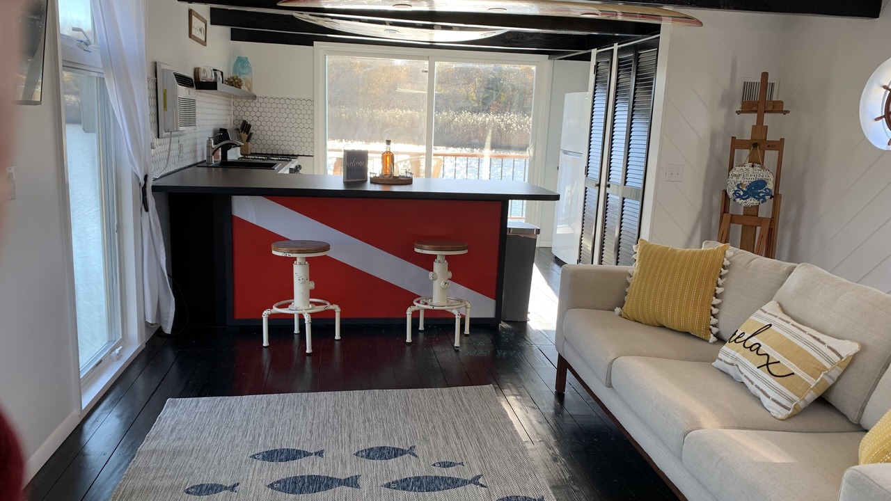 Photo of Livingroom in Riverhead