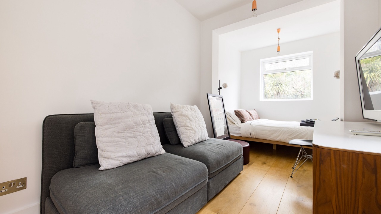 Photo of Others in North Kensington