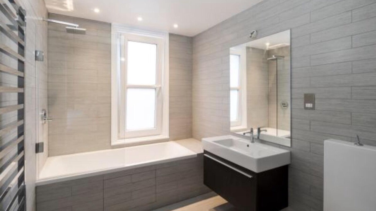 Photo of Bathroom in North Kensington