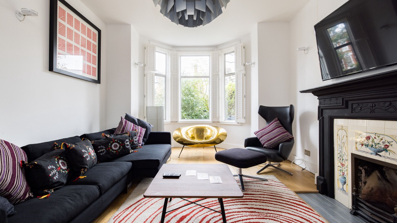 Photo of Livingroom in North Kensington