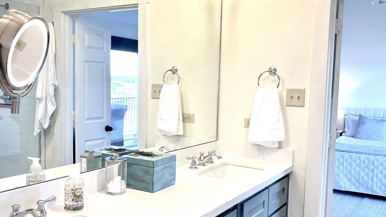 Photo of Bathroom in Highland Lake Estates