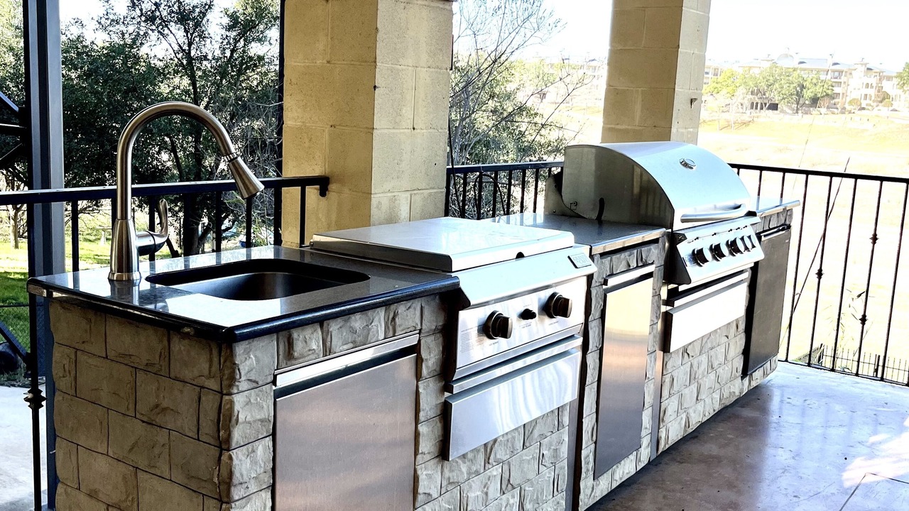 Photo of Patio Balcony in Highland Lake Estates