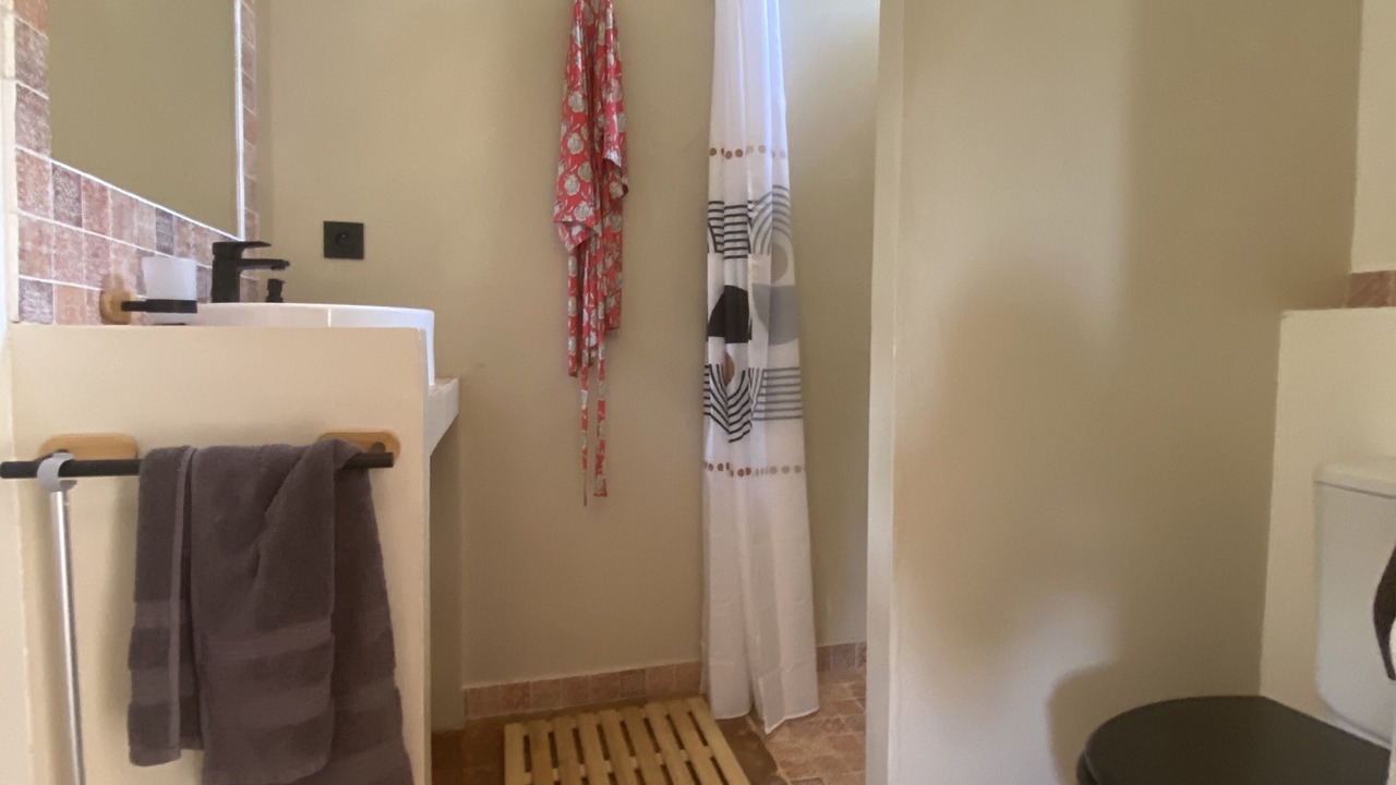 Photo of Bathroom in Rochegude